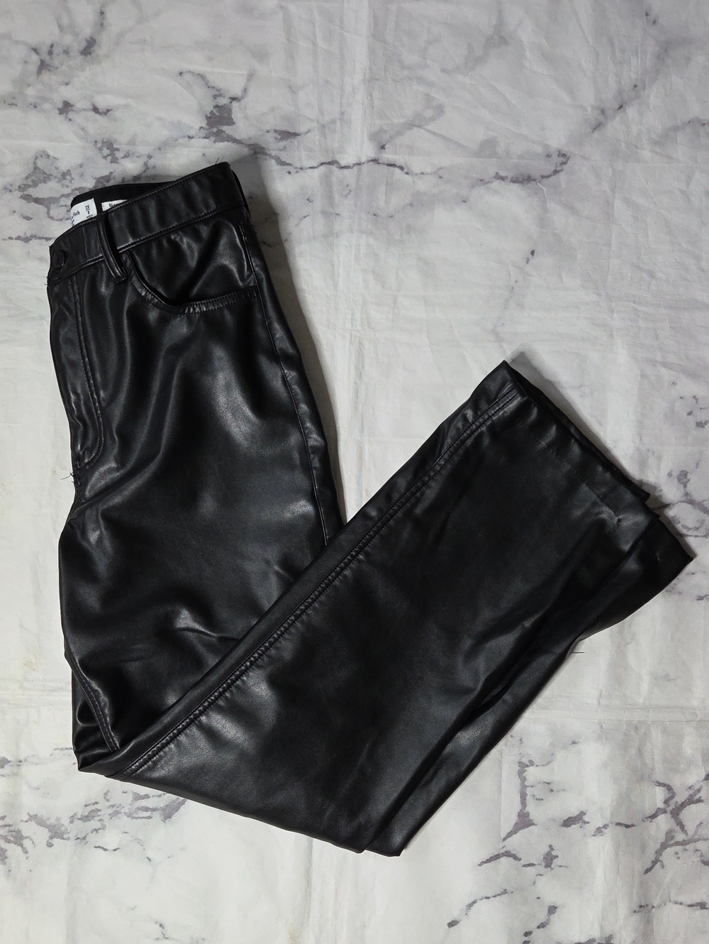 Abercrombie & Fitch The 90s Straight Ultra High Rise Faux Leather Pants